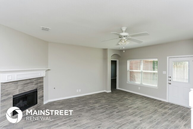 813 Keswick Dr in Desoto, TX - Building Photo - Building Photo