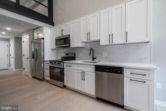 719 Dickinson St in Philadelphia, PA - Building Photo - Building Photo