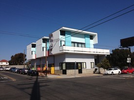 La Esquina Apartments