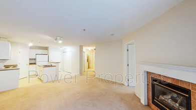 280-280 Shawville Way SE in Calgary, AB - Building Photo - Building Photo