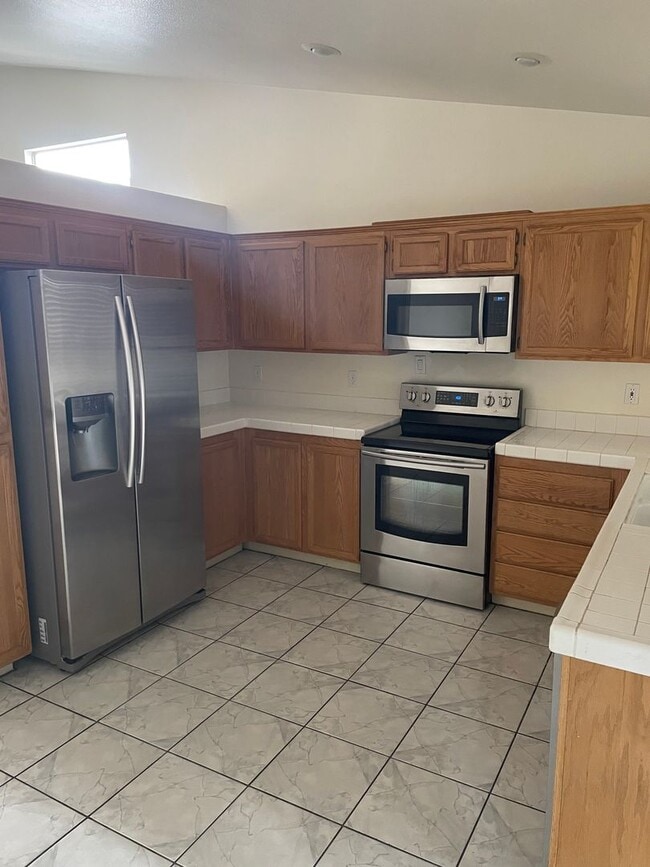 4804 Marblecrest Ct in Las Vegas, NV - Building Photo - Building Photo