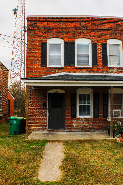 728 Mount Airy St in Petersburg, VA - Building Photo