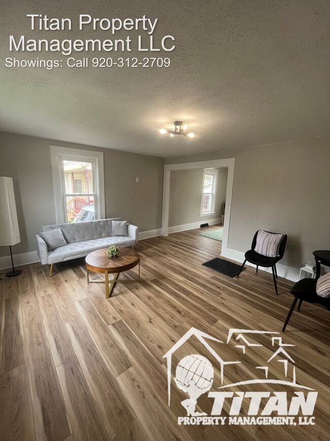 510 Grove St in Oshkosh, WI - Building Photo - Building Photo