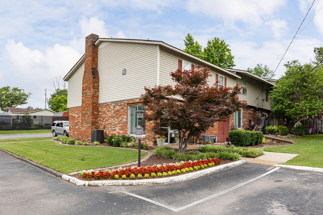 Forest Park in Madison, TN - Building Photo