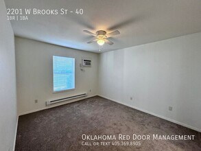 2201 W Brooks St in Norman, OK - Building Photo - Building Photo