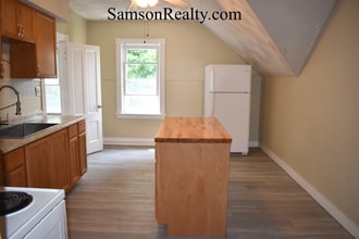 180 S Clarendon St in Cranston, RI - Foto de edificio - Building Photo