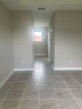 334 Drum Ct in Poinciana, FL - Building Photo - Building Photo