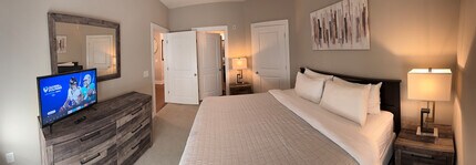 4735 Sharon Rd in Charlotte, NC - Building Photo - Building Photo