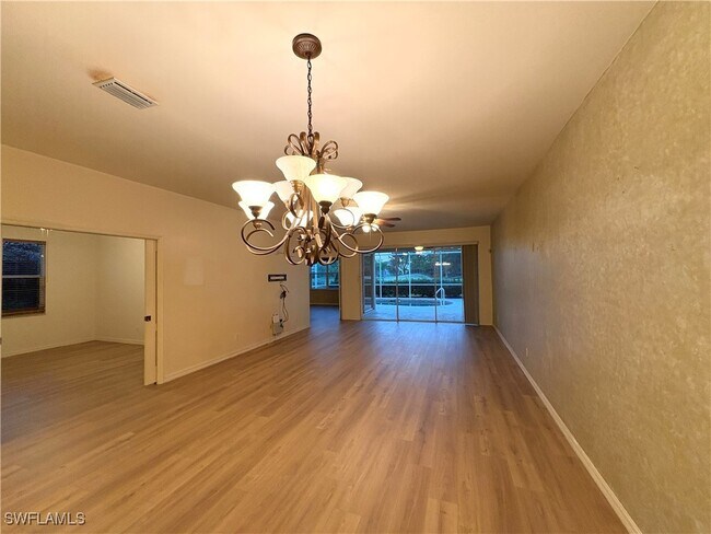 2045 Crestview Way in Naples, FL - Building Photo - Building Photo
