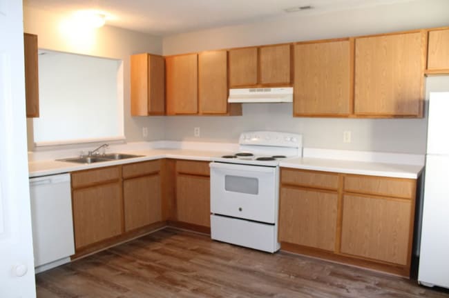 1996 W Brandymill Ln in Jacksonville, NC - Building Photo - Building Photo