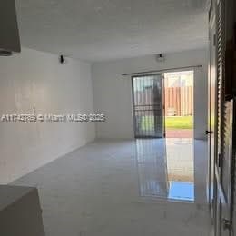 21 SW 109th Ave