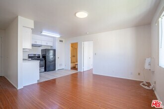 820 S St Andrews Pl in Los Angeles, CA - Building Photo - Building Photo