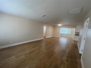 20282 Albury Dr in Port Charlotte, FL - Building Photo - Building Photo