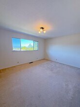 610 De Anza Ave in San Carlos, CA - Building Photo - Building Photo