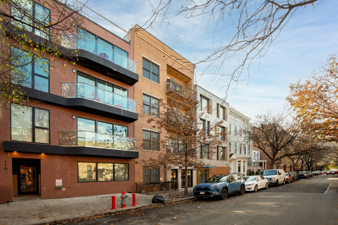 114 India St in Brooklyn, NY - Foto de edificio