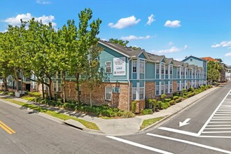 Arlington Square in Gainesville, FL - Foto de edificio - Building Photo