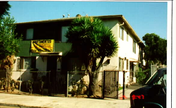 5949 Barton Ave in Los Angeles, CA - Building Photo