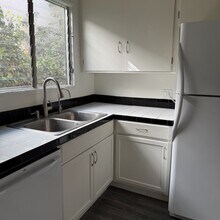 1550 Hayworth Ave, Unit Apt 6 in Los Angeles, CA - Foto de edificio - Building Photo