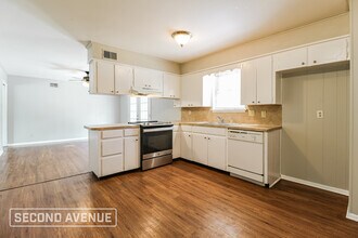 8110 Alvin Ln in Little Rock, AR - Building Photo - Building Photo