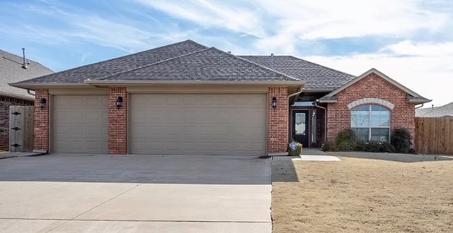 640 SW 6th St in Moore, OK - Foto de edificio - Building Photo