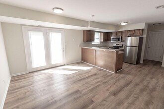 1901 Mirtle Grove Ct in Columbia, MO - Building Photo - Building Photo