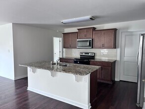 653 Nannyberry Ln in Concord, NC - Building Photo - Building Photo