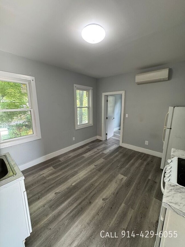 property at 4 Whelan Pl