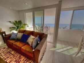 420 Monterey Ln in San Clemente, CA - Building Photo - Building Photo