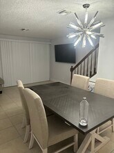 317 Georgian Park Dr in Jupiter, FL - Foto de edificio - Building Photo