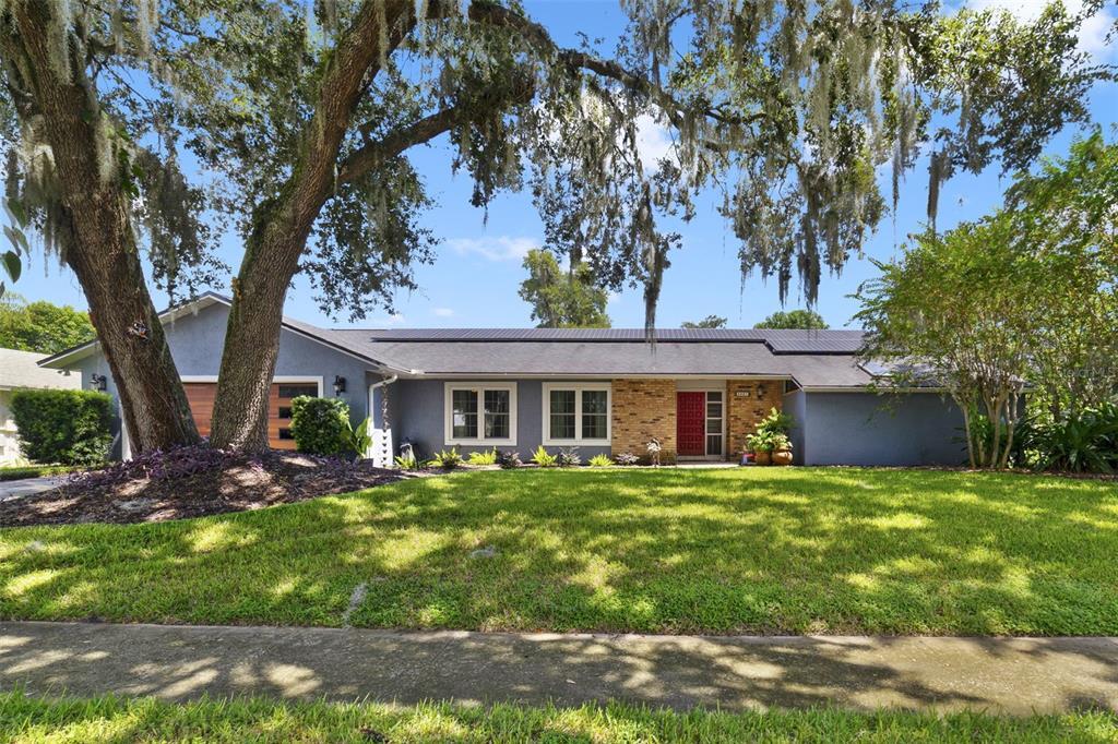 5621 Lake Mary Jess Shores Ct in Edgewood, FL - Building Photo