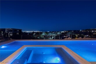 609 Sleeping Dragon Dr in Henderson, NV - Foto de edificio - Building Photo
