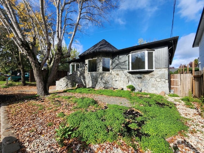 715 Boyes Blvd in Sonoma, CA - Building Photo - Building Photo