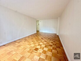 Fourth Avenue, Unit 4N in New York, NY - Building Photo