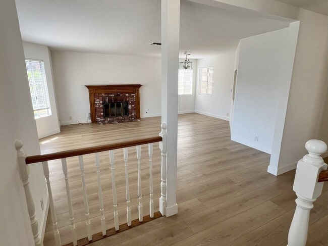 2209 Clark Ln in Redondo Beach, CA - Building Photo - Building Photo