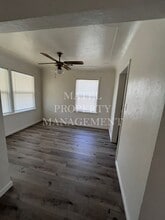 548 Esgar Ave in Modesto, CA - Building Photo - Building Photo