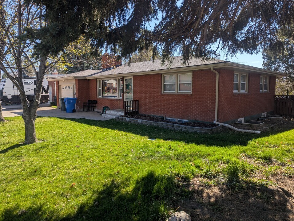 735 S 19th Ave, Unit Basement Apartment in Pocatello, ID - Foto de edificio