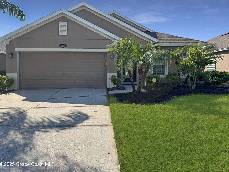 2580 Snapdragon Dr NW in Palm Bay, FL - Building Photo