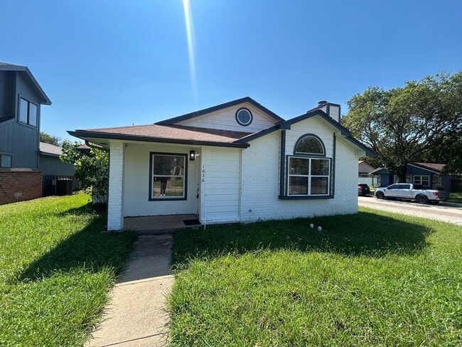 property at 1636 Thomaswood Ln