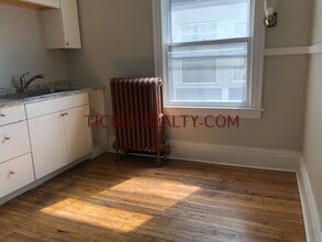 376 Alexander St in Rochester, NY - Building Photo - Building Photo