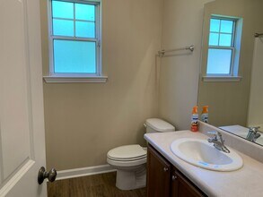 32 Tranquil Ln in Crawfordville, FL - Building Photo - Building Photo
