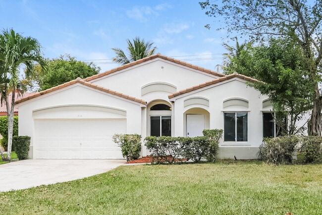 property at 1414 E Harmony Lake Cir