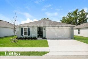 168 Southern Breeze Lp in Winter Haven, FL - Building Photo