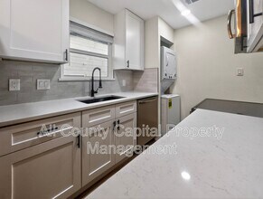 3438 Willowrun Dr in Austin, TX - Building Photo - Building Photo