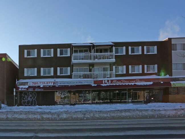 The Edward in Edmonton, AB - Building Photo - Building Photo