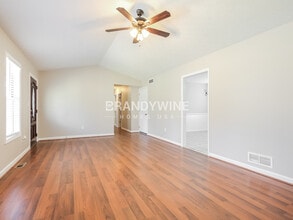 108 Park Ave E in Dallas, GA - Foto de edificio - Building Photo