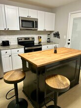 2216 Pine St in Grand Prairie, TX - Building Photo - Building Photo