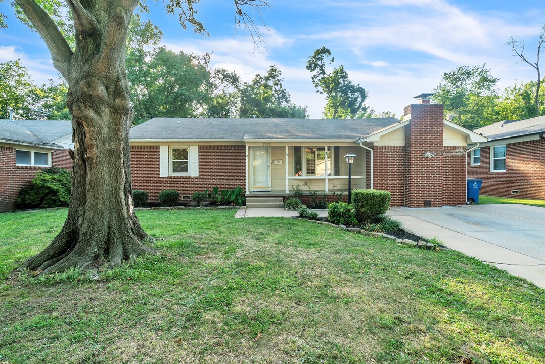 5230 S Marion Ave in Tulsa, OK - Building Photo
