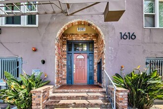 1616 35th Avenue in Oakland, CA - Building Photo - Building Photo