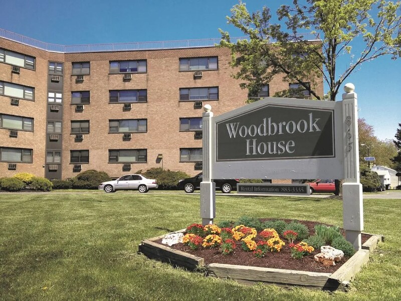 865 Lower Ferry Rd in Ewing Township, NJ - Building Photo