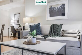 6201 Hollywood Blvd, Unit 2202.5167 in Los Angeles, CA - Building Photo - Building Photo